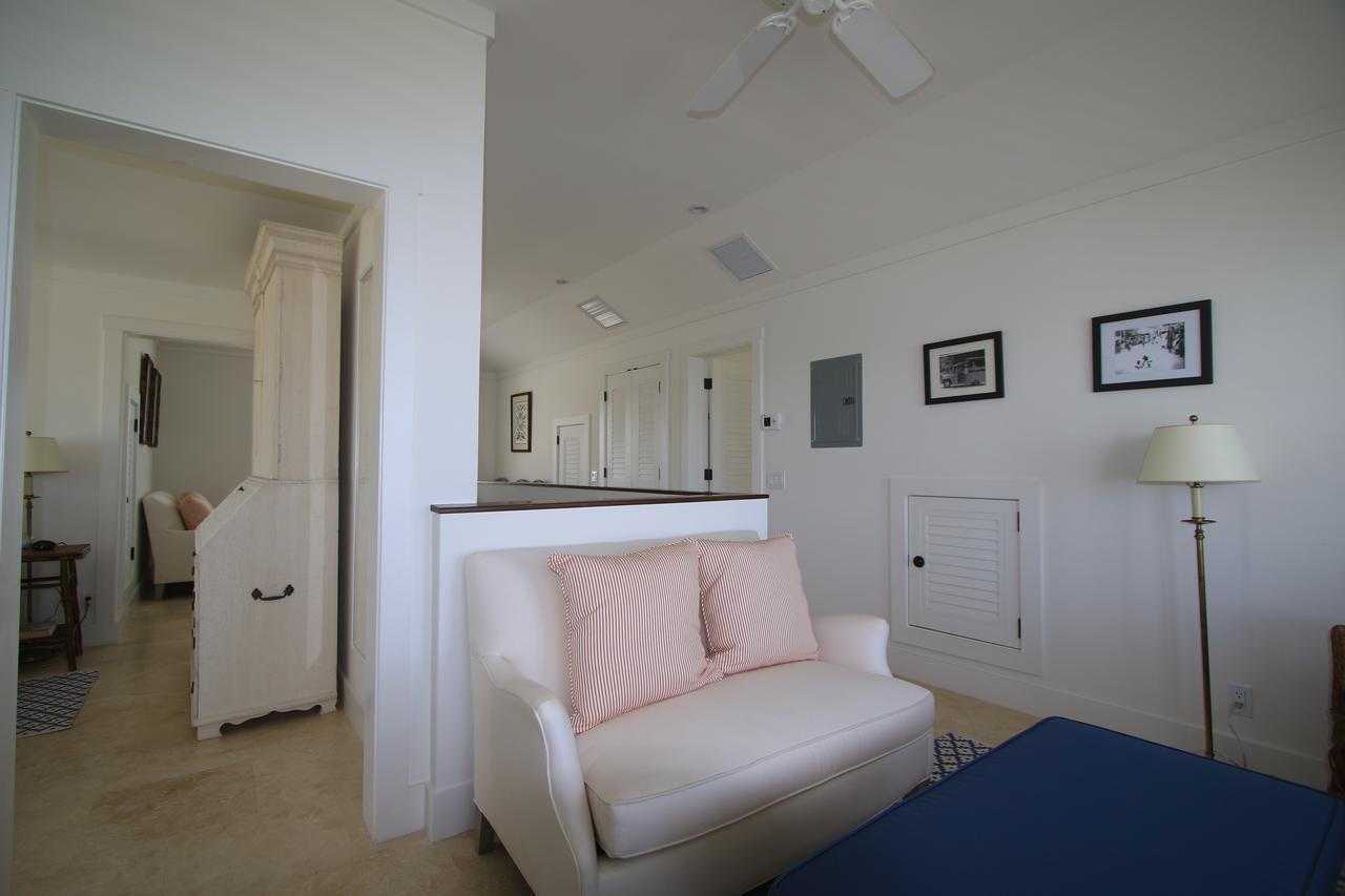 The Sandpiper Inn Crossing Rocks Екстер'єр фото