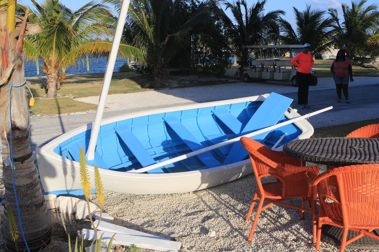 The Sandpiper Inn Crossing Rocks Екстер'єр фото